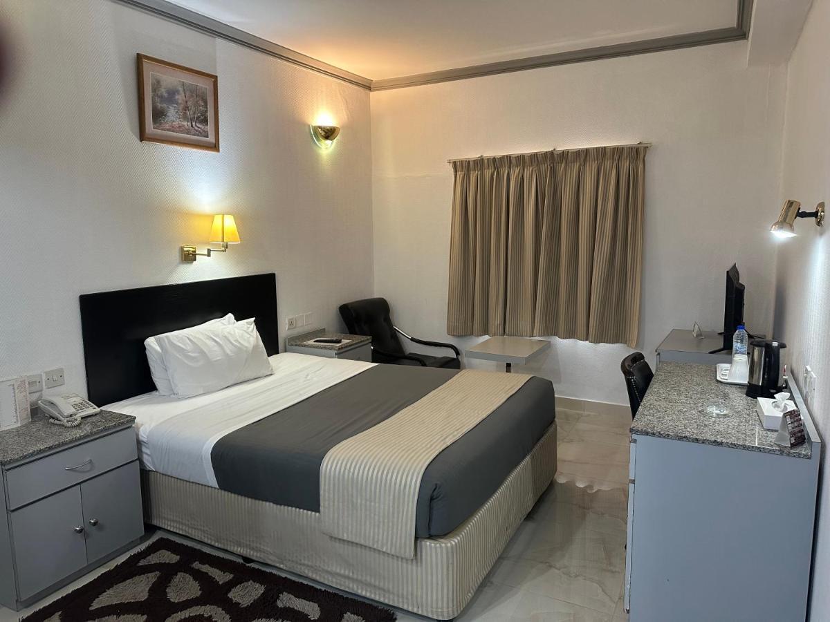 Grand Astoria Hotel Dubai Eksteriør billede