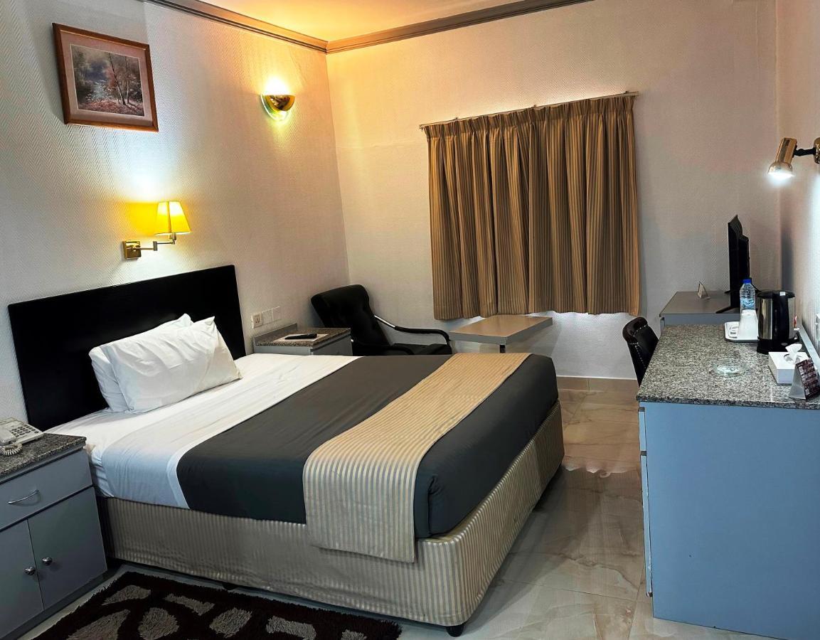 Grand Astoria Hotel Dubai Eksteriør billede