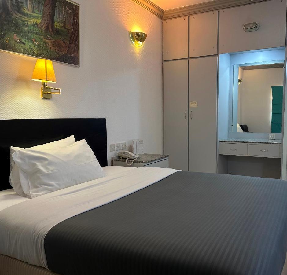 Grand Astoria Hotel Dubai Eksteriør billede