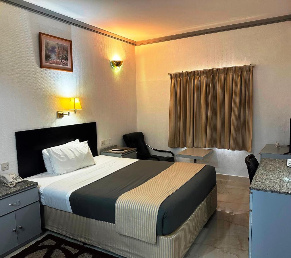 Grand Astoria Hotel Dubai Eksteriør billede